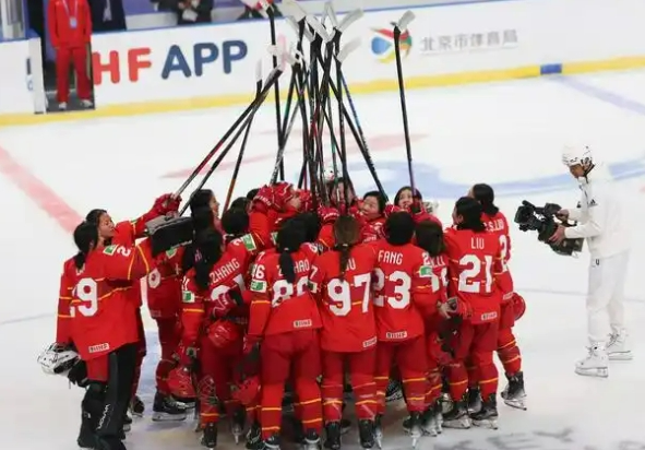 �����ܷ����ʸ߷� ͦ�ߵ��������¹�����ϰ��ƽ��ϯ����ش����˶�Ա����Ա���������ҷ���