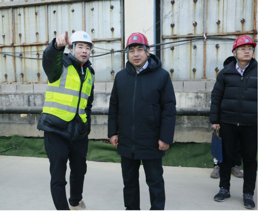 <b>���븰�ػʵ����а��߹�
�ص���Ŀ�����ƽ����</b>