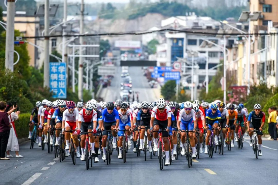 ����ʵʩ�������뼽������ �������г����ĳɹ����2025��ೡ���г����Ҽ�����