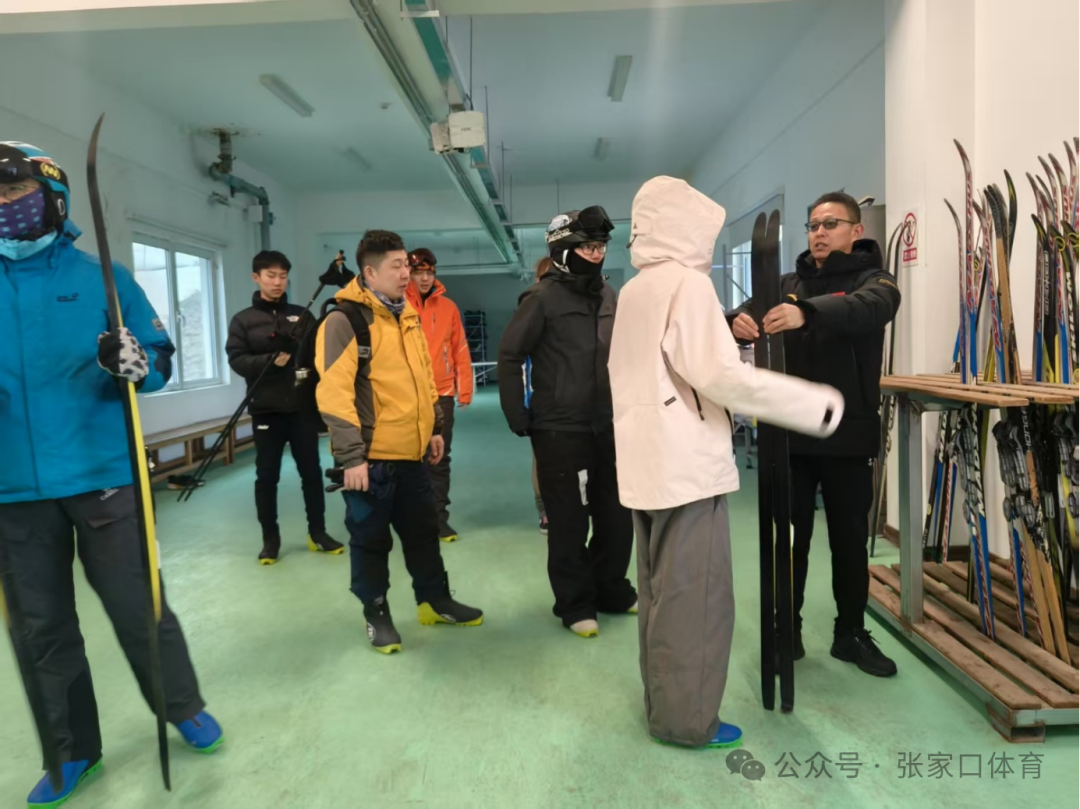 2025���żҿ��оٰ�ԽҰ��ѩָ��Աרҵ�����˲Ž����