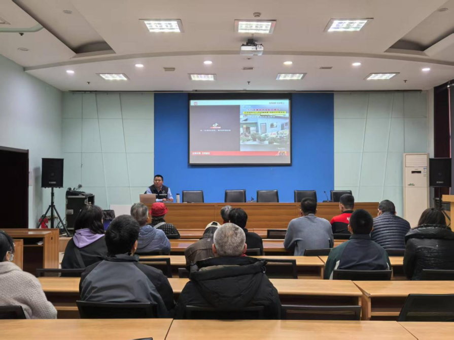 ���߹�
�ݿ�չ������ȫ���ĸ���������ѵ