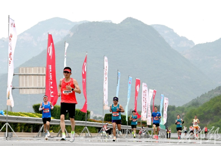 8000���˱�����׳��̫�С���������2025�䰲��������ǹ����